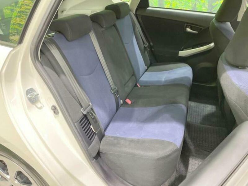 PRIUS-9