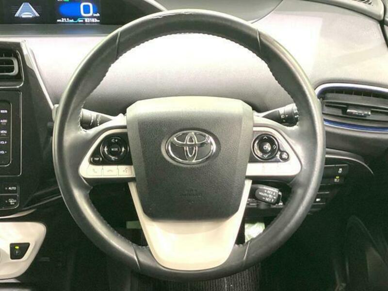 PRIUS-10