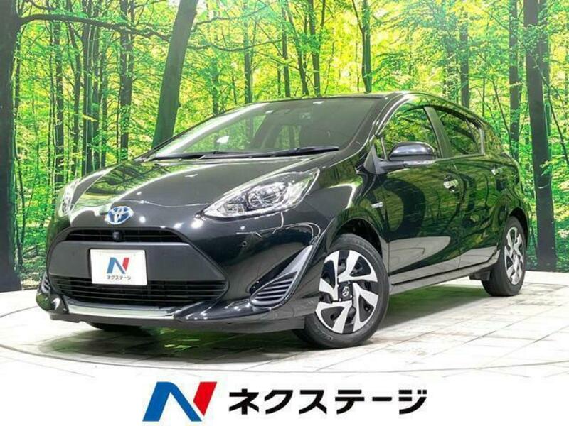 TOYOTA　AQUA