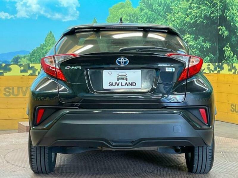 C-HR-15