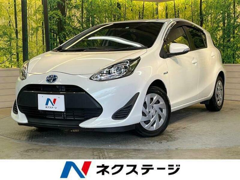 TOYOTA　AQUA