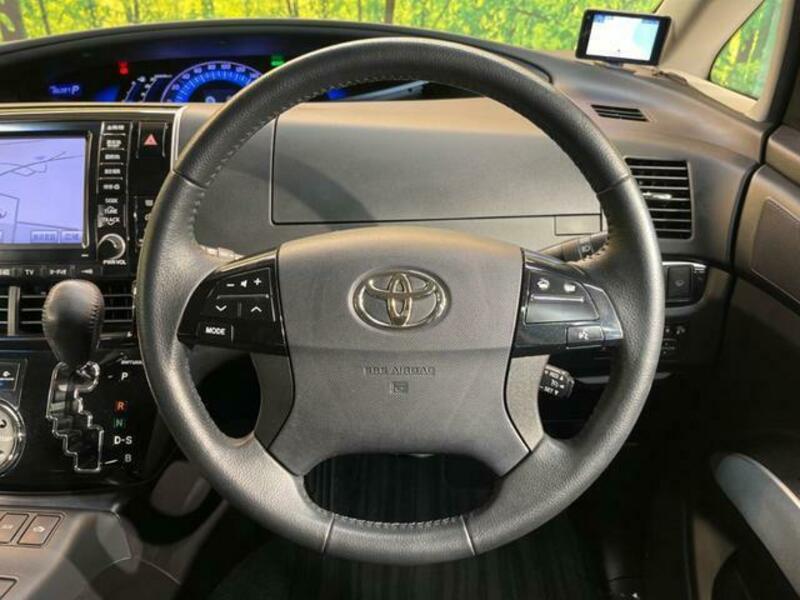 ESTIMA HYBRID