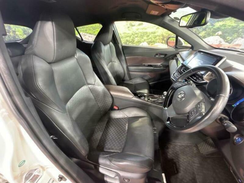 C-HR-7