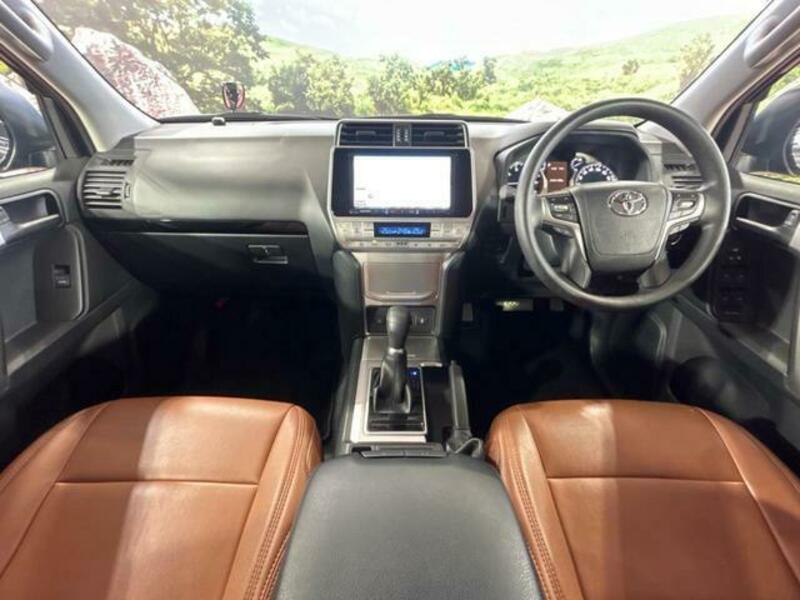 LAND CRUISER PRADO-1