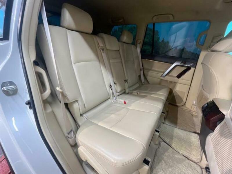 LAND CRUISER PRADO-8