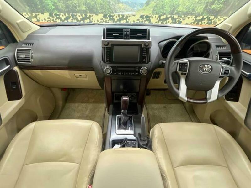 LAND CRUISER PRADO-1