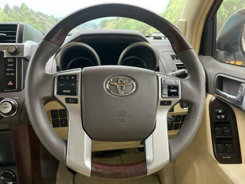 LAND CRUISER PRADO-11