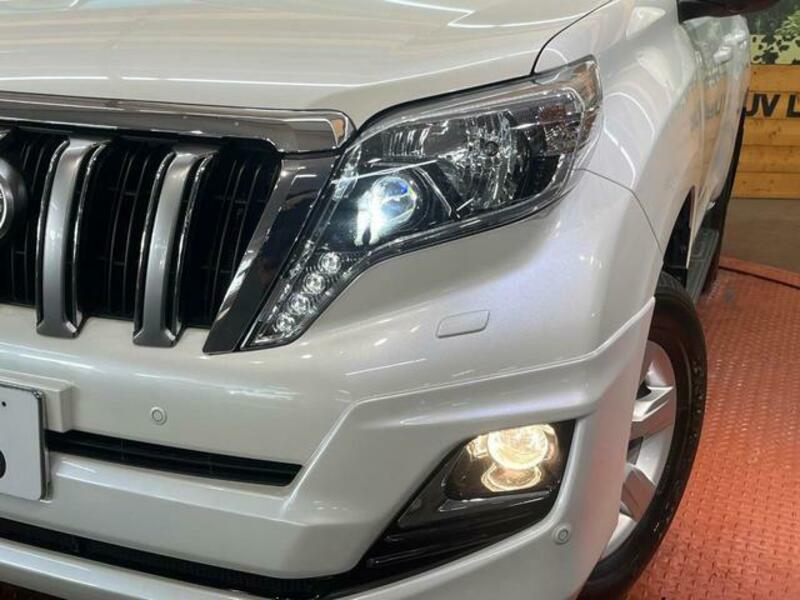 LAND CRUISER PRADO-12