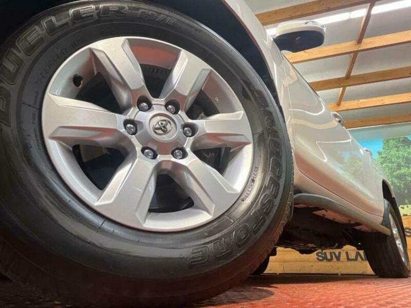 LAND CRUISER PRADO-13