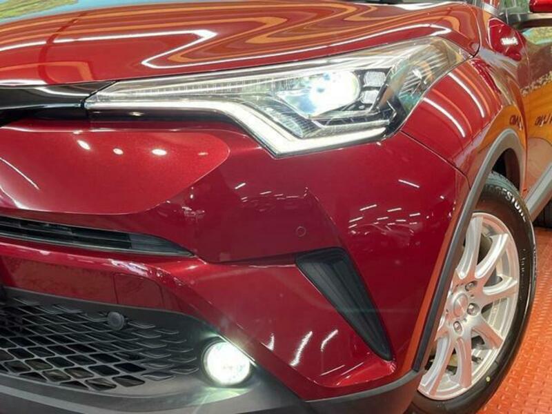 C-HR-11