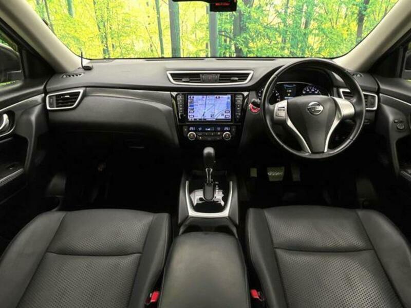 X-TRAIL