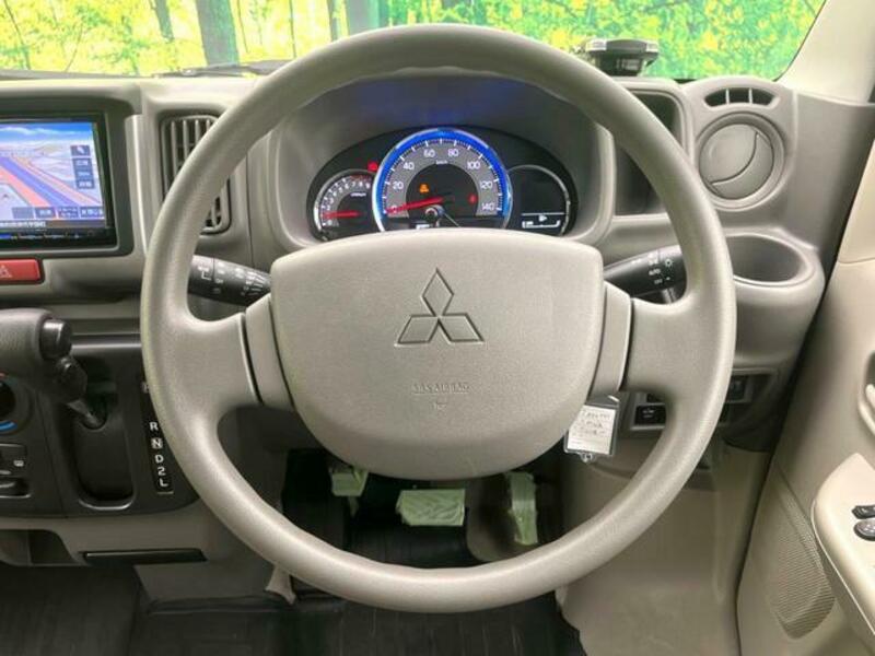 MINICAB VAN-10