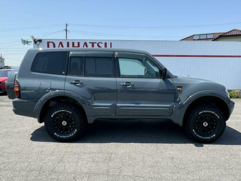 PAJERO-11