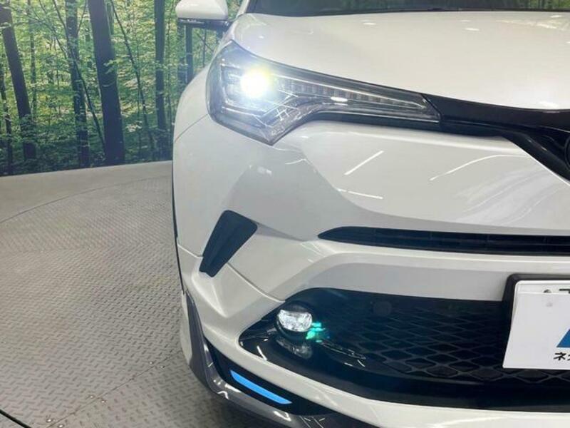 C-HR-11