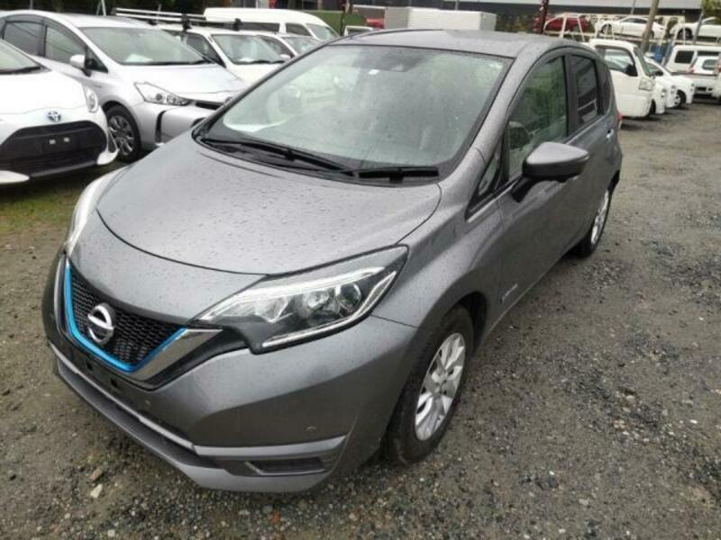 NISSAN　NOTE