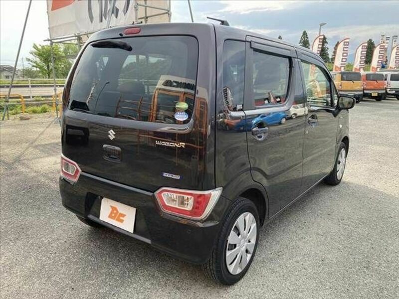 WAGON R-12