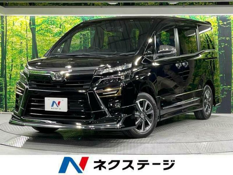 TOYOTA　VOXY