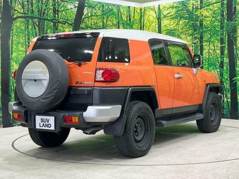 FJ CRUISER-16