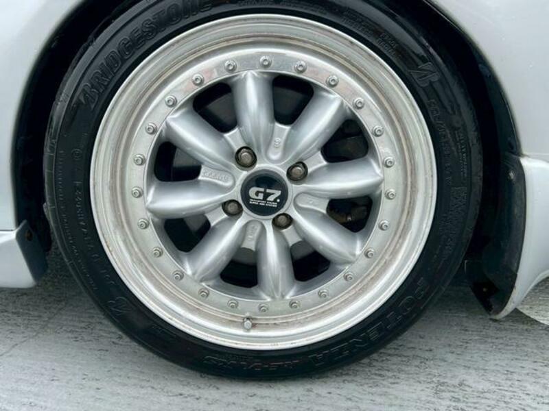 ROADSTER-13