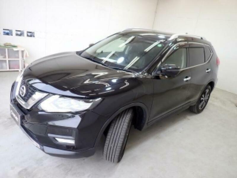X-TRAIL