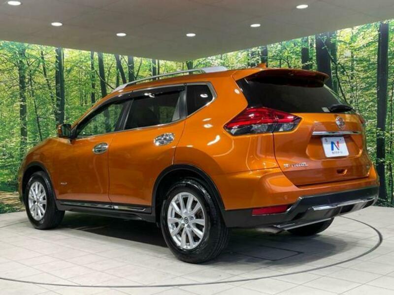 X-TRAIL