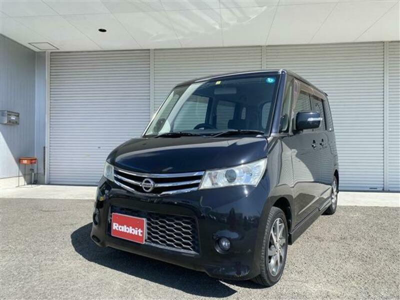 NISSAN　ROOX
