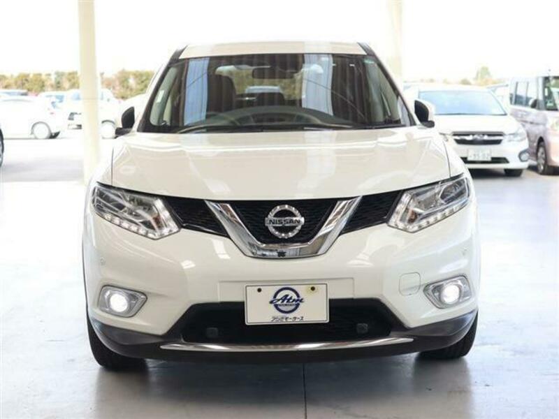 X-TRAIL-1