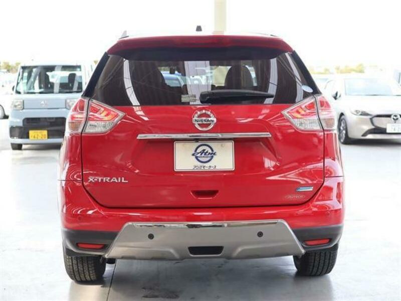 X-TRAIL