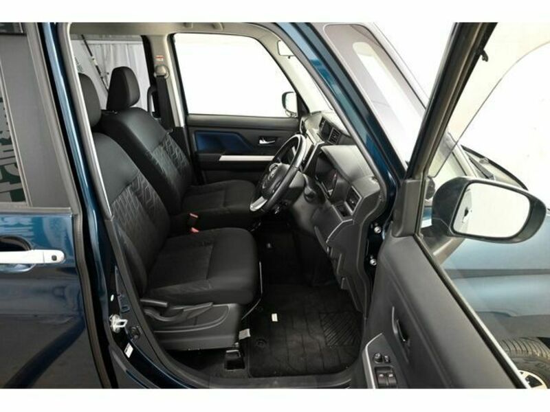 ROOMY-7