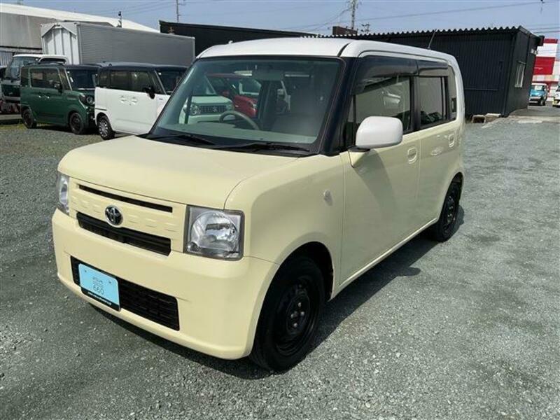 TOYOTA　PIXIS SPACE