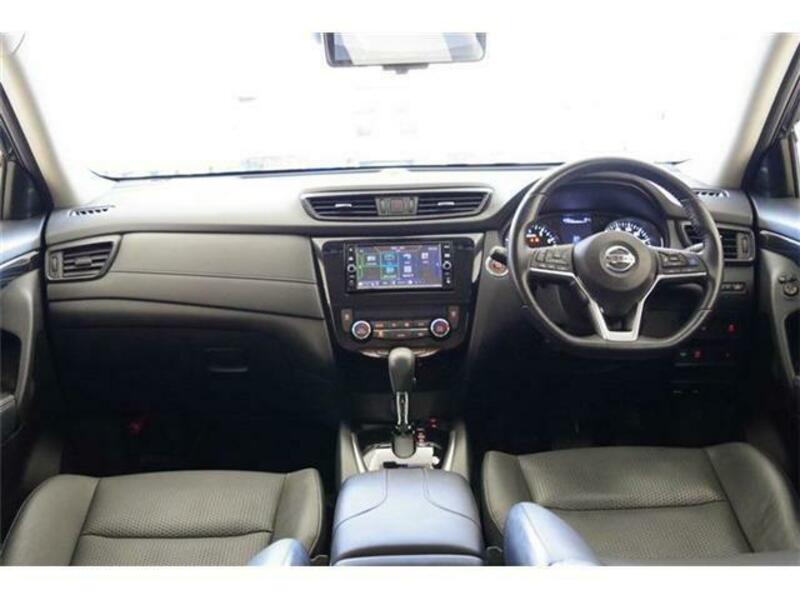 X-TRAIL