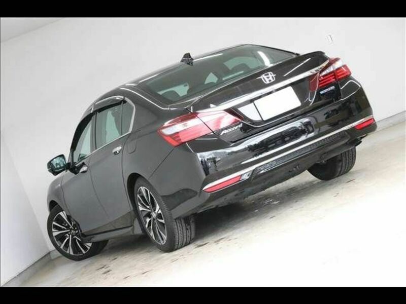 ACCORD HYBRID-10