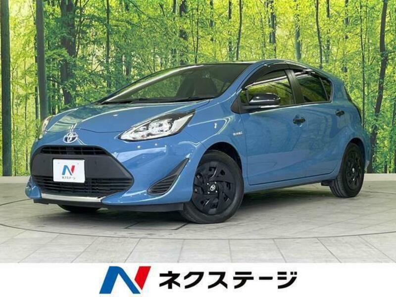 TOYOTA　AQUA
