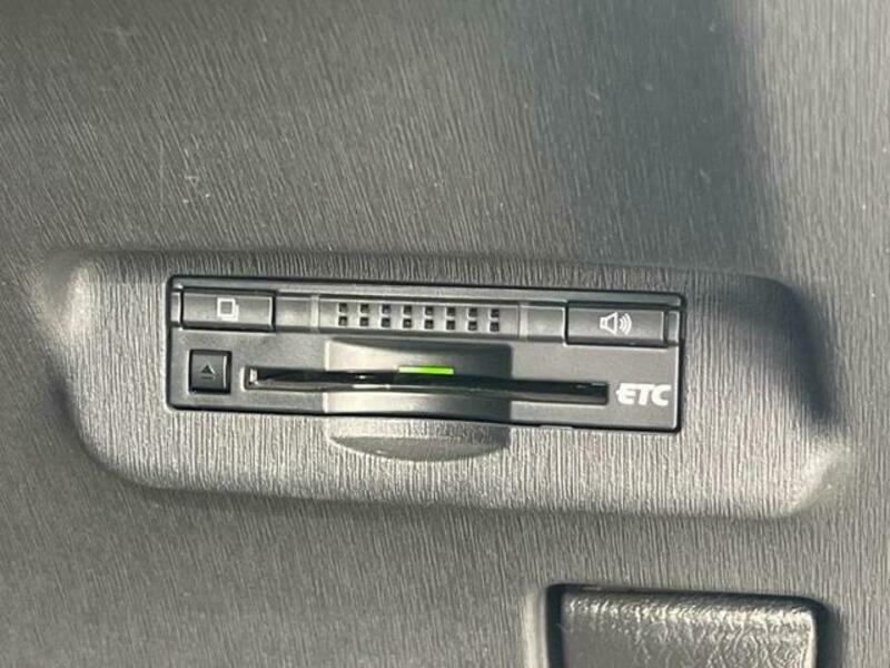 PRIUS-4