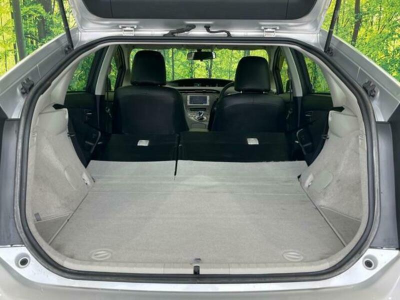 PRIUS-10