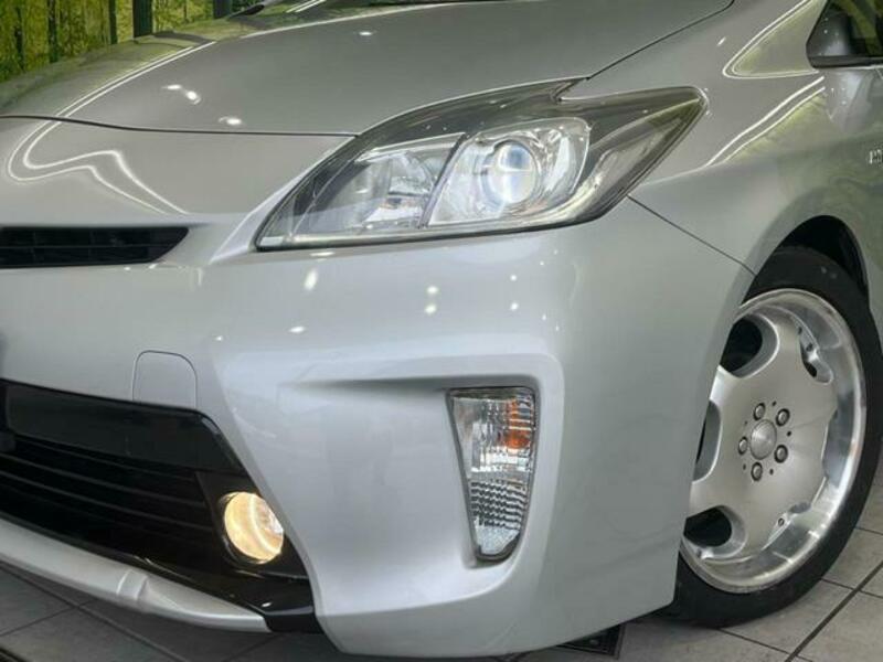 PRIUS-12