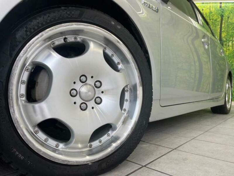 PRIUS-13
