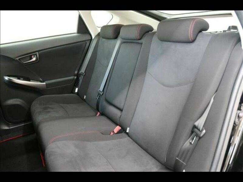 PRIUS-18