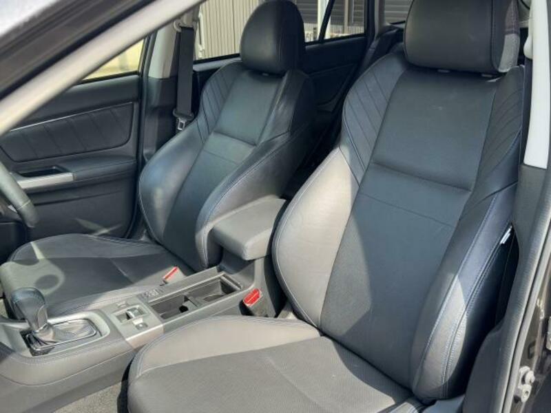 LEVORG-12