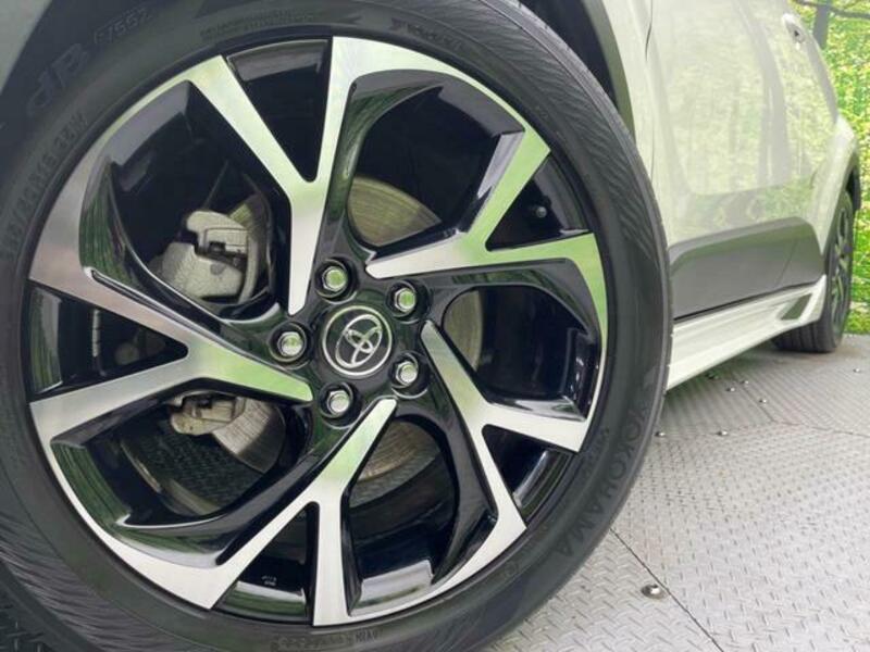 C-HR-16