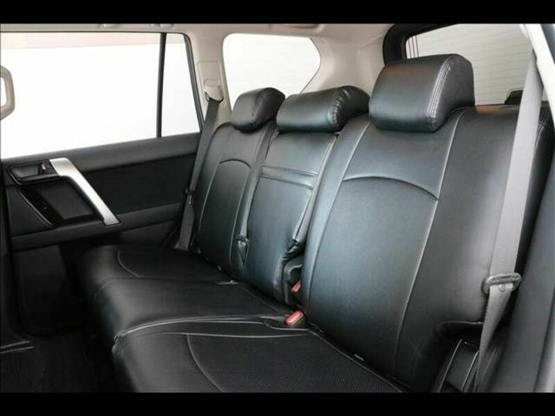 LAND CRUISER PRADO-18