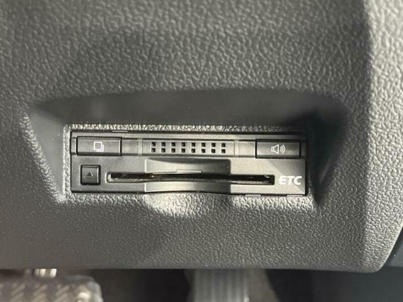 PRIUS-6