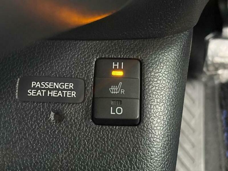 PRIUS-8