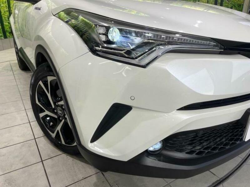 C-HR-11