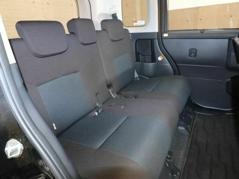 ROOMY-4