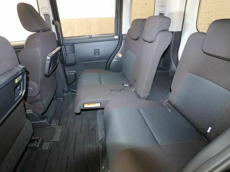 ROOMY-10