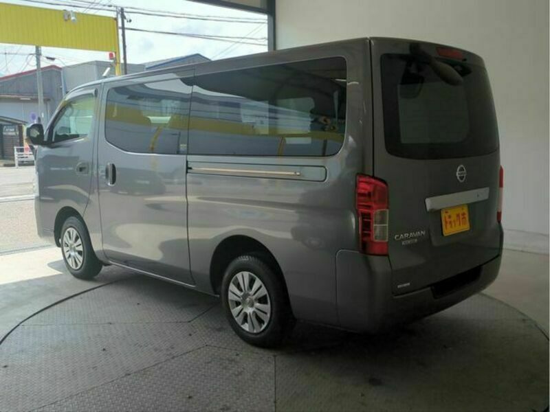 NV350 CARAVAN-18