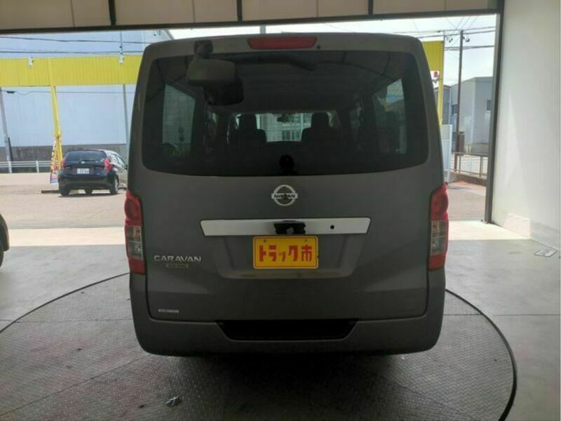 NV350 CARAVAN-19