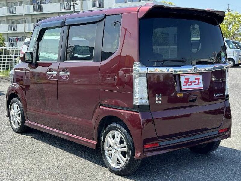 N BOX CUSTOM