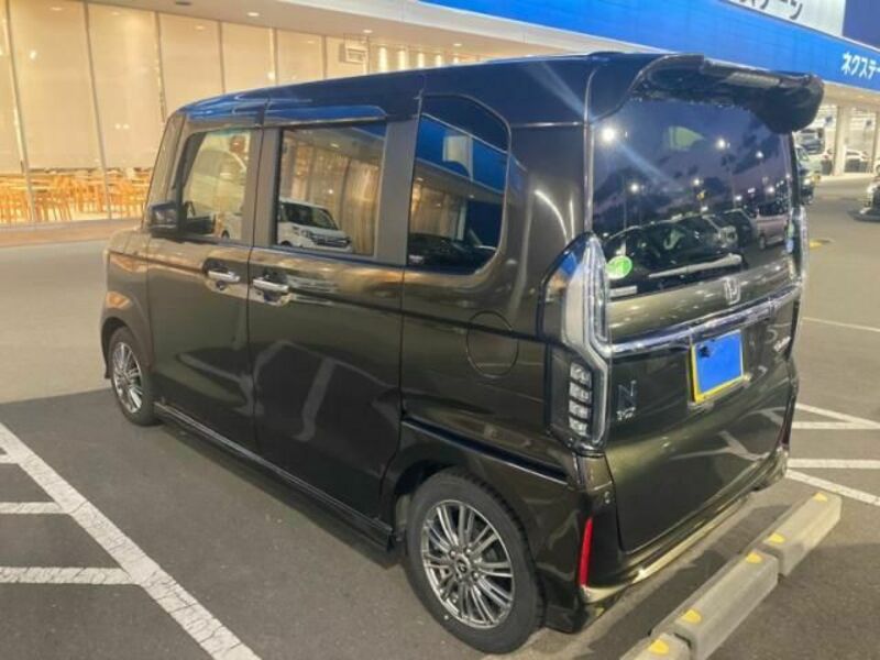 N BOX CUSTOM